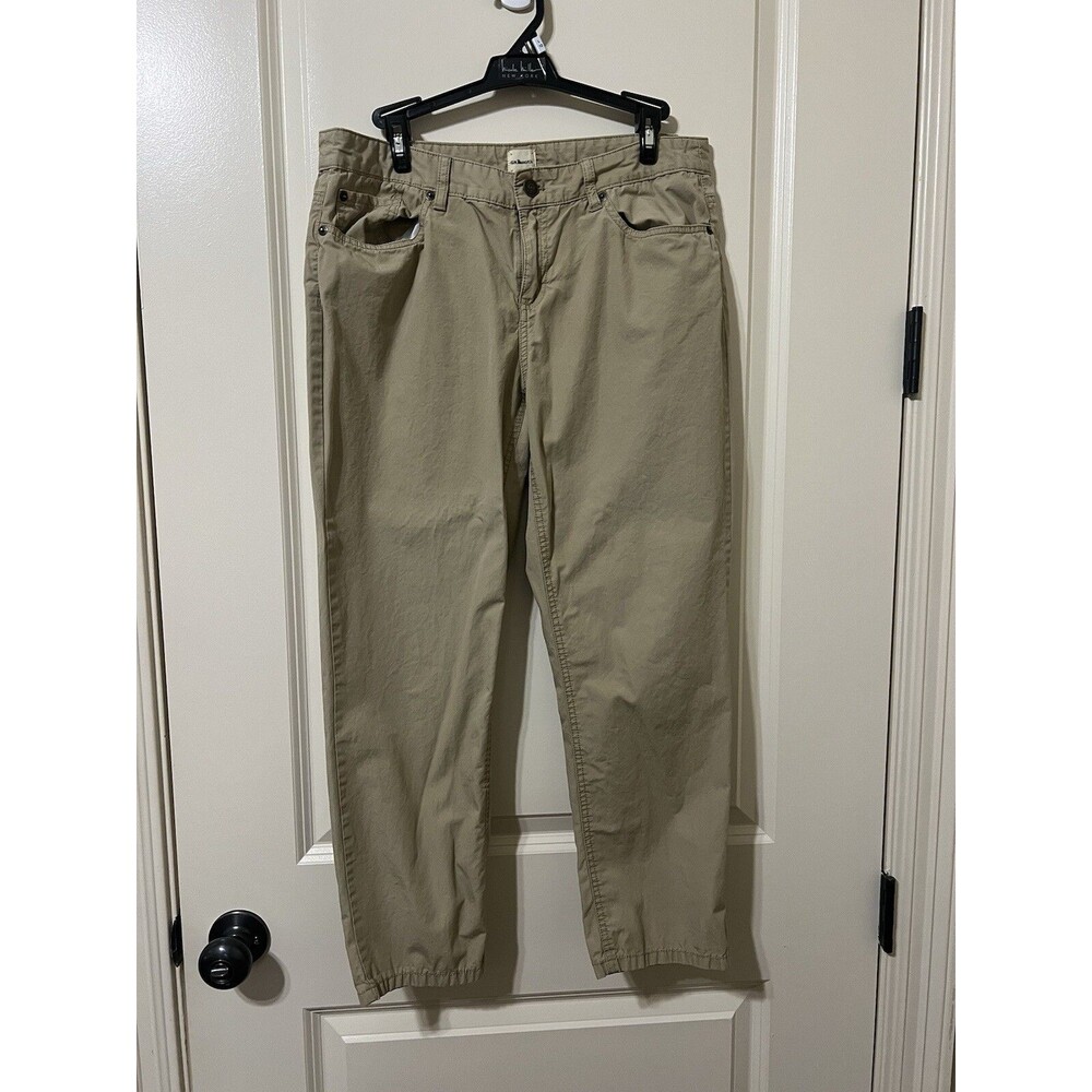 GM Bass Women's Khaki Pants straight leg Size 8